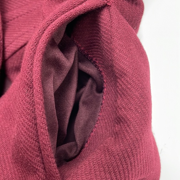 Elegant Coat with Side Pockets - Picture 9 of 15